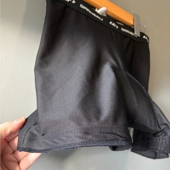 Louis Garneau Cycling Shorts Women M Black Bike Padded Pink Liner B11 - Picture 5 of 5